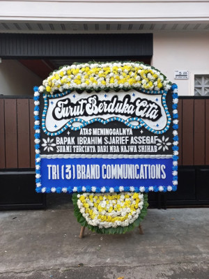Papan Bunga Duka di Rawa Buaya